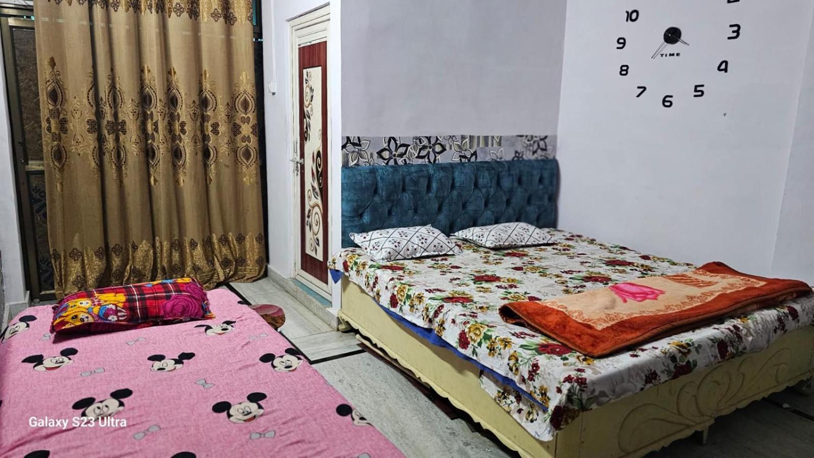 Aparna Niwas Home Stay Family Friendly Varanasi Exterior foto